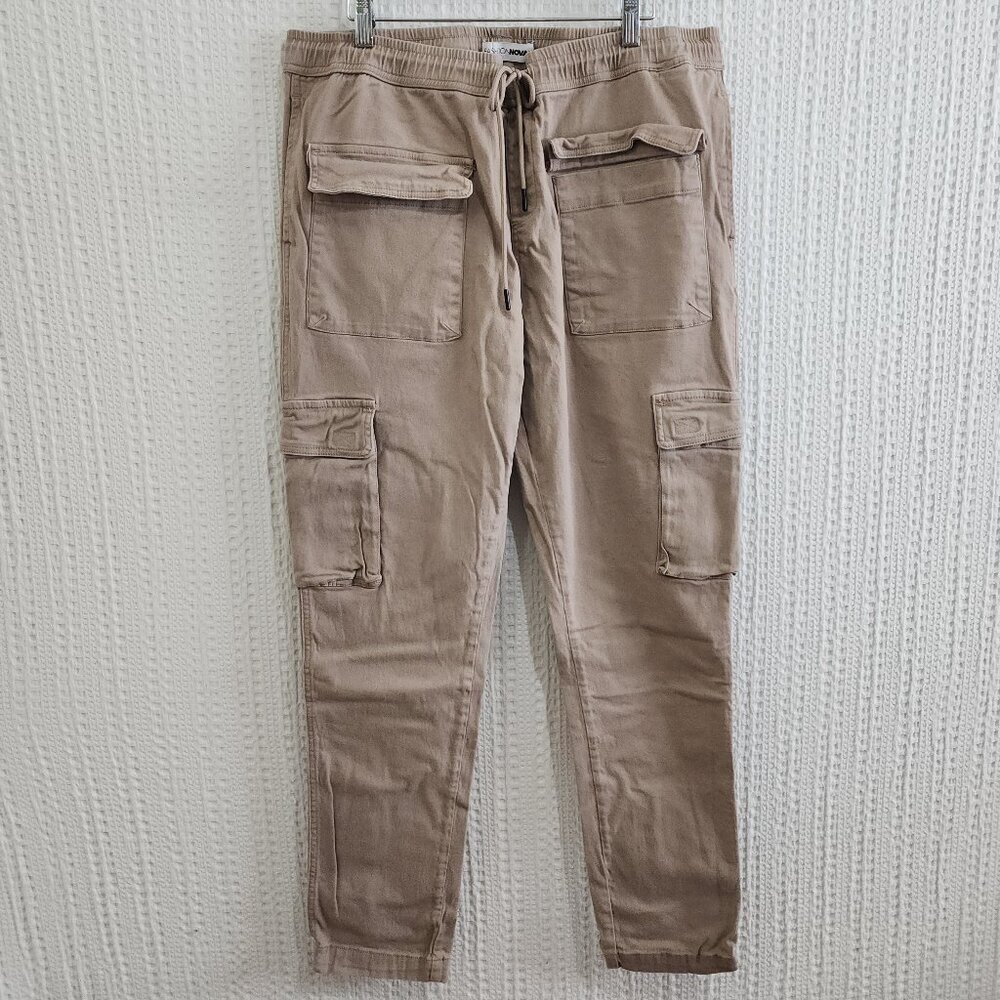 Fashion Nova Men's Khaki Front Pocket Cargo Pants Size X-Large